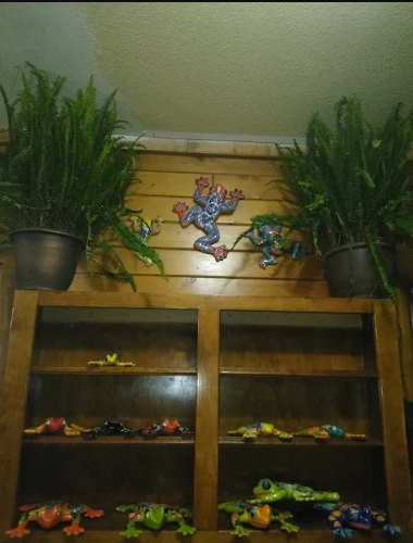 Garden decorations and accessories